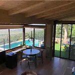 Vuelos De Montana L בקתה Montánchez