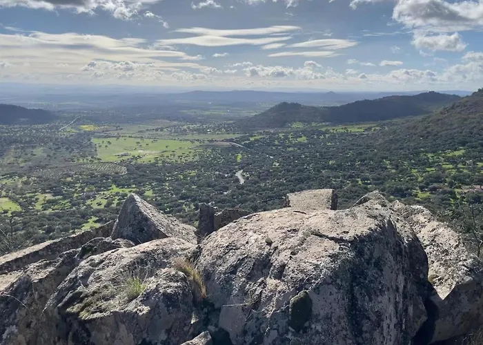 Vuelos De Montana L * Montánchez