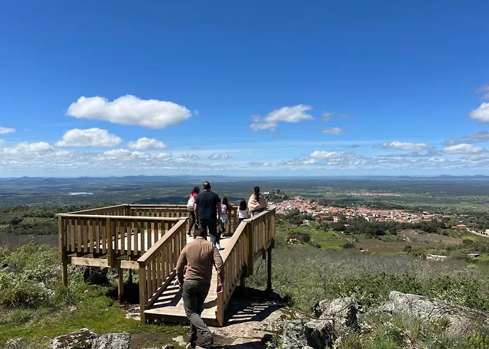 Vuelos De Montana L * Montánchez